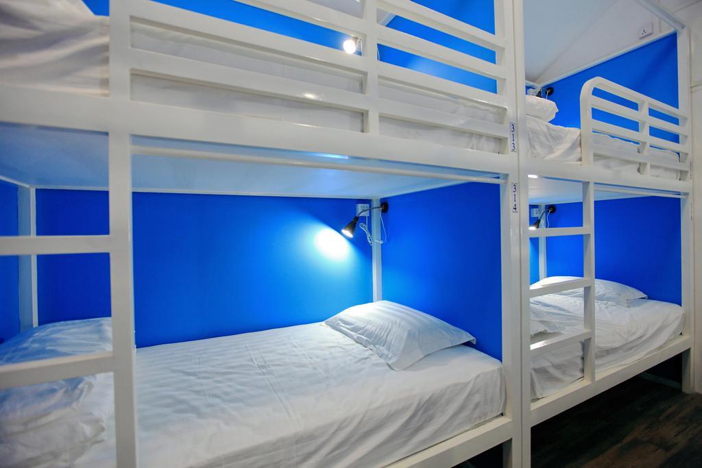 Four Rivers Youth Hostel Янгон Екстер'єр фото
